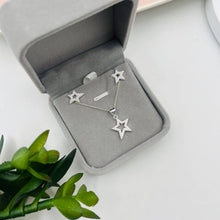 Cargar imagen en el visor de la galería, Juego de Estrellas con Circones en Plata 925