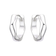 Cargar imagen en el visor de la galería, Argollas Huggies Lisas 16mm en Plata 925