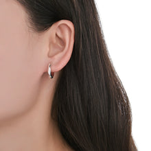 Cargar imagen en el visor de la galería, Argollas Huggies Lisas 16mm en Plata 925