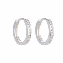 Cargar imagen en el visor de la galería, Argollas Huggies Modelo Eloisa 15mm en Plata 925