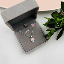 Cargar imagen en el visor de la galería, Juego de Corazón Esmaltado Rosado en Plata 925