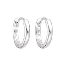 Cargar imagen en el visor de la galería, Argollas Huggies Lisas 12mm Modelo Liana en Plata 925
