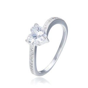 Anillo de Corazón con Circón Blanco en Plata 925