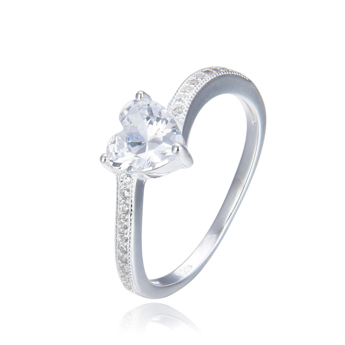 Anillo de Corazón con Circón Blanco en Plata 925