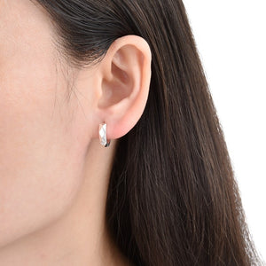 Argollas Huggies Modelo Olivia 12mm en Plata 925
