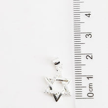 Cargar imagen en el visor de la galería, Dije de Estrella de David con Circones En Plata 925

