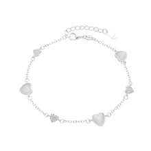 Cargar imagen en el visor de la galería, Pulsera de Corazones con Nácar en Plata 925
