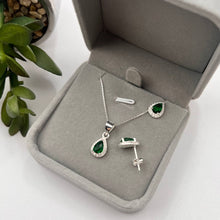 Cargar imagen en el visor de la galería, Juego de Gota Verde con Circones en Plata 925

