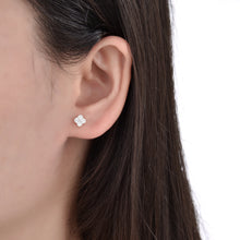 Cargar imagen en el visor de la galería, Zarcillos de Flor Vann Cleef en Plata 925
