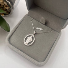 Cargar imagen en el visor de la galería, Cadena con Medalla Virgen de la Milagrosa 15x19mm en Plata 925
