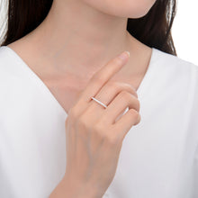 Cargar imagen en el visor de la galería, Anillo Medio Sin Fin Modelo Arantza en Plata 925
