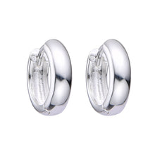 Cargar imagen en el visor de la galería, Argollas Huggies Lisas 12mm Modelo Caty en Plata 925
