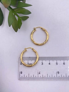 Argollas Cierre Italiano Entorchadas 22mm en Oro 18k