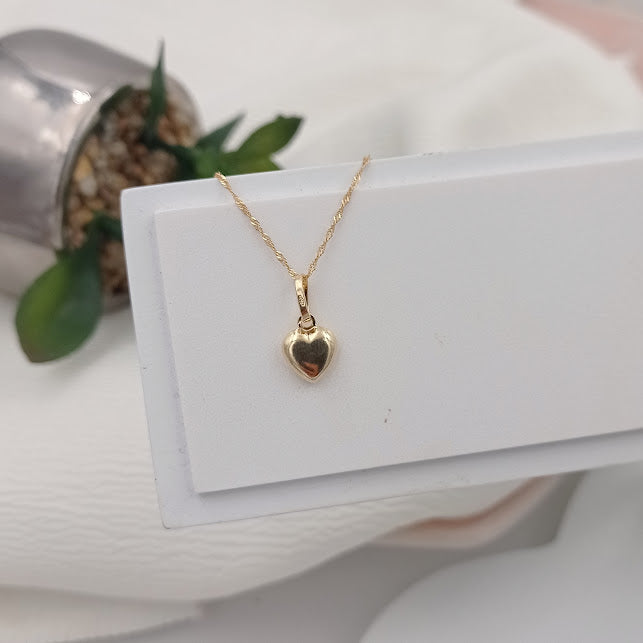 Cadena con Dije de  Corazón Liso en Oro 18k
