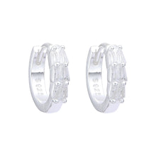 Cargar imagen en el visor de la galería, Argollas Huggies 14mm con Baguette en Plata 925

