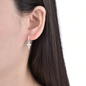 Argollas Huggies 10mm con Cruz en Plata 925