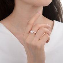 Cargar imagen en el visor de la galería, Anillo de Compromiso Modelo Luci en Plata 925
