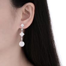 Cargar imagen en el visor de la galería, Zarcillos Largos de Rombo en Plata 925
