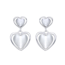 Cargar imagen en el visor de la galería, Zarcillos de Corazones Modelo Alba en Plata 925
