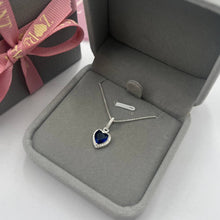 Cargar imagen en el visor de la galería, Cadena con Dije de Corazón Azul 9x10mm en Plata 925
