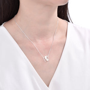 Gargantilla de Flor con Nácar en Plata 925