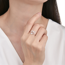 Cargar imagen en el visor de la galería, Anillo Ajustable de Infinito y Corazón en Plata 925
