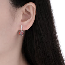 Cargar imagen en el visor de la galería, Zarcillos Ovalados Circon Rojo en Plata 925
