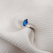 Cargar imagen en el visor de la galería, Anillo de Grado Modelo Andrea en Plata 925
