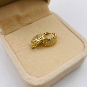 Argollas Huggies Doble Circones Con Diseño 10mm en Oro 18k