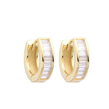 Cargar imagen en el visor de la galería, Argollas Huggies 15mm Modelo Roma en Plata 925 con Baño de Oro
