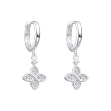 Cargar imagen en el visor de la galería, Argollas Huggies 12mm de Flor LV en Plata 925
