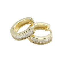 Cargar imagen en el visor de la galería, Argollas Huggies 15mm Modelo Roma en Plata 925 con Baño de Oro
