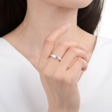 Cargar imagen en el visor de la galería, Anillo Tipo C@rtier en Plata 925
