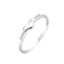Cargar imagen en el visor de la galería, Anillo Corazon Mini con Circones en Plata 925
