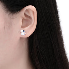 Cargar imagen en el visor de la galería, Zarcillos Elefante con Luna y Estrella en Plata 925
