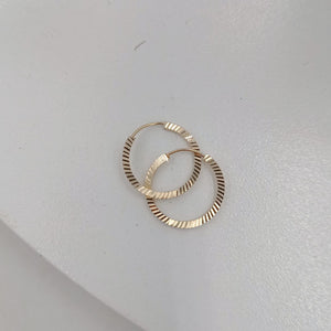 Argollas Diamantadas 13mm en Oro 18k