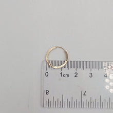 Cargar imagen en el visor de la galería, Argollas Diamantadas 13mm en Oro 18k
