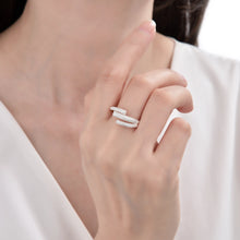 Cargar imagen en el visor de la galería, Anillo Cruzado con Circones en Plata 925
