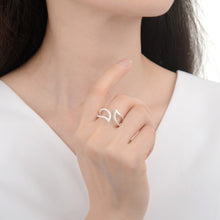 Cargar imagen en el visor de la galería, Anillo Ajustable de Hojas en Plata 925
