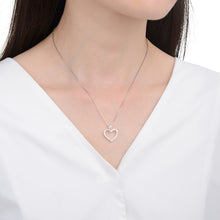 Cargar imagen en el visor de la galería, Cadena con Dije de Silueta de Corazón en Plata 925
