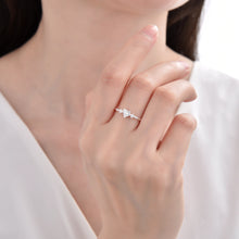 Cargar imagen en el visor de la galería, Anillo de Corazón Modelo Eida en Plata 925
