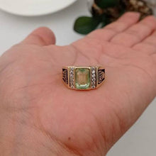 Cargar imagen en el visor de la galería, Anillo de Grado Modelo Cuadrado en Plata 925
