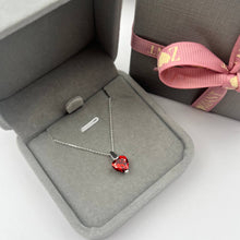 Cargar imagen en el visor de la galería, Cadena con Dije de Corazón Rojo 8mm en Plata 925
