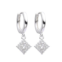 Cargar imagen en el visor de la galería, Argollas Huggies de Rombo 14mm en Plata 925
