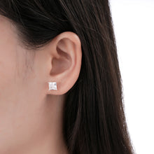 Cargar imagen en el visor de la galería, Zarcillos Circón Cuadrado 6x6mm en Plata 925
