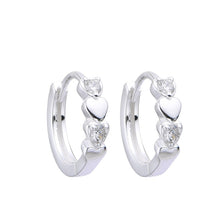 Cargar imagen en el visor de la galería, Argollas Huggies 16mm de Corazones en Plata 925
