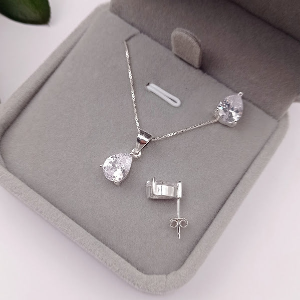 Juego de Gota Blanco 7x9mm en Plata 925