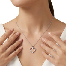 Cargar imagen en el visor de la galería, Cadena con Dije Corazón con Circones en Plata 925
