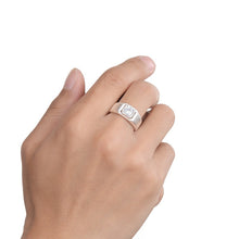 Cargar imagen en el visor de la galería, Anillo de Caballero Liso con Circón en Plata 925
