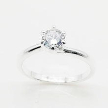 Cargar imagen en el visor de la galería, Anillo Solitario Modelo Hanna en Plata 925
